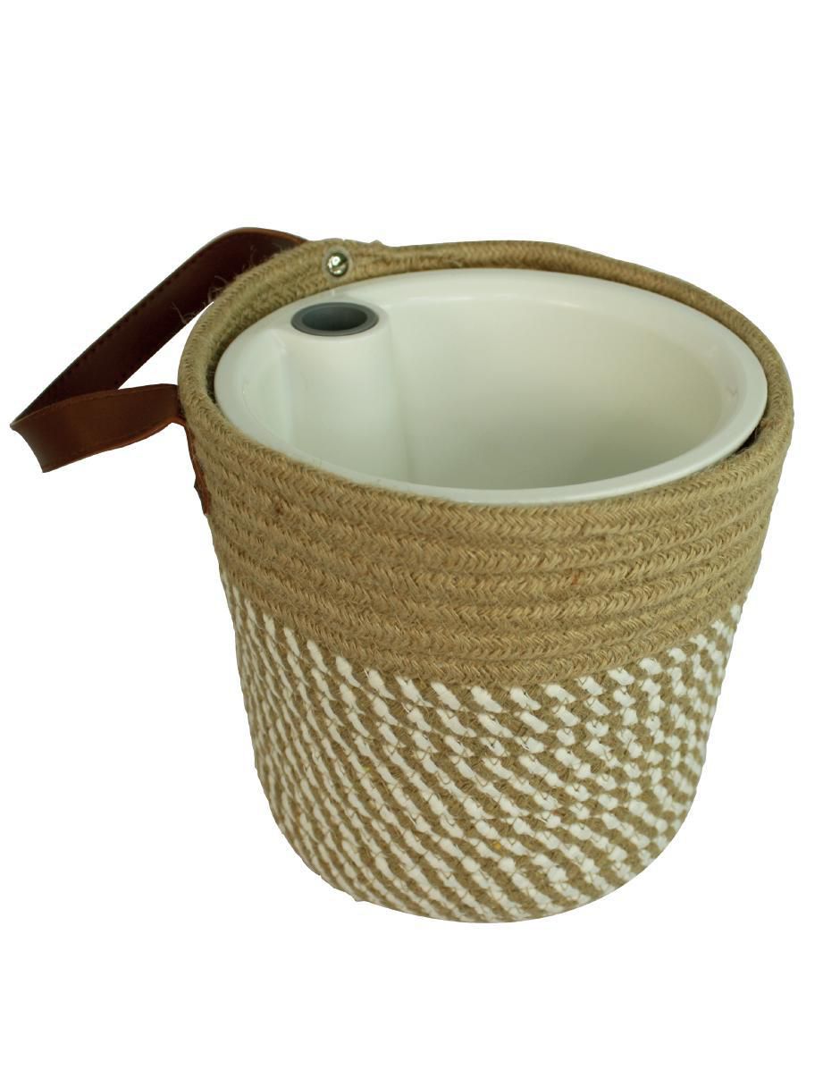 Maceta de plástico