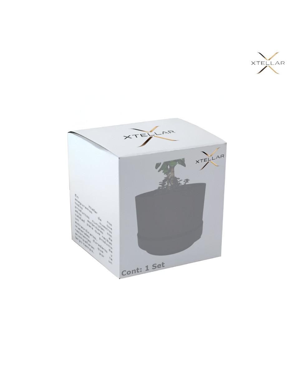 Maceta de plástico con sistema automático de riego 4